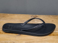 Reef, zachte teenslipper, maat 36-38,5-40, € 39,99