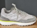 Victoria, maat 42-43, € 89,99